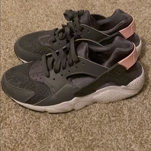 Huaraches sneakers